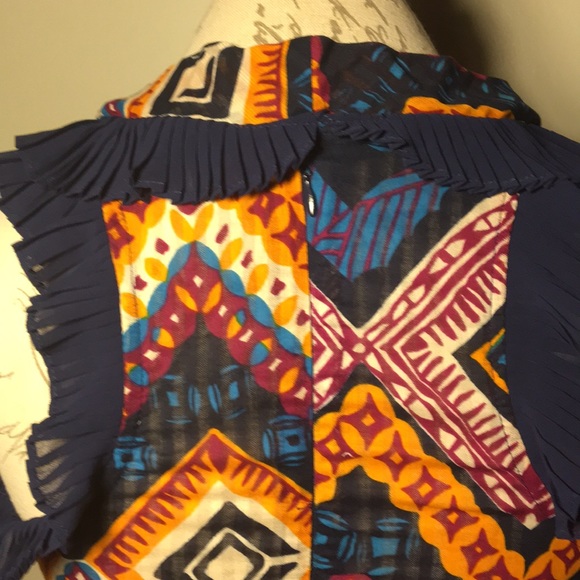 NWOT Akira beautiful batik print ruffle blouse M - Picture 7 of 8